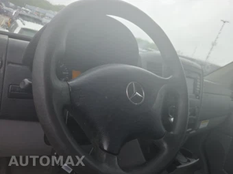 2014 Mercedes-Benz Sprinter 2500 Cargo Van Standard Roof 144.3" WB - miniatura 10