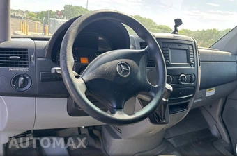 2014 Mercedes-Benz Sprinter 2500 Cargo Van Standard Roof 144.3" WB - miniatura 9