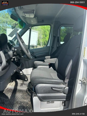 2014 Mercedes-Benz Sprinter 2500 Crew Van Standard Roof 144.3" WB – miniatura 16