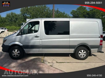 2014 Mercedes-Benz Sprinter 2500 Crew Van Standard Roof 144.3" WB – miniatura 2