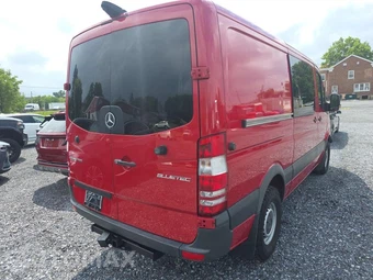 2014 Mercedes-Benz Sprinter 2500 Crew Van Standard Roof 144.3" WB - miniatura 4