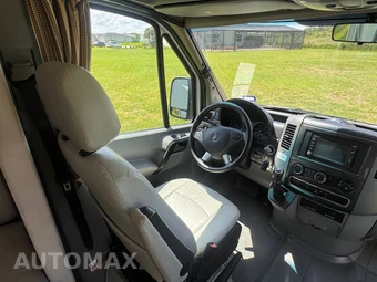 2014 Mercedes-Benz Sprinter 3500 Cab Chassis DRW - miniatura 11