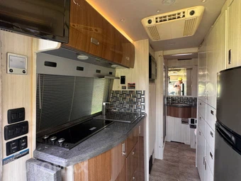 2014 Mercedes-Benz Sprinter 3500 Cab Chassis DRW - miniatura 14