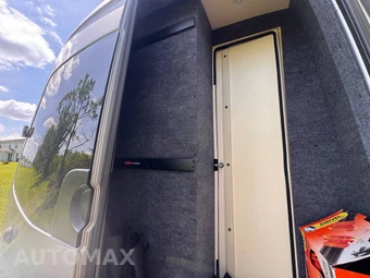 2014 Mercedes-Benz Sprinter 3500 Cab Chassis DRW - miniatura 26