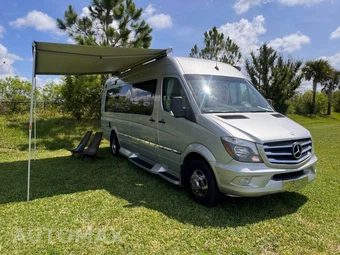 2014 Mercedes-Benz Sprinter 3500 Cab Chassis DRW - miniatura 4
