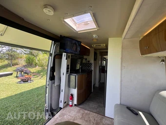 2014 Mercedes-Benz Sprinter 3500 Cab Chassis DRW - miniatura 40