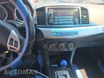 2014 Mitsubishi Lancer ES Sedan – miniatura 11