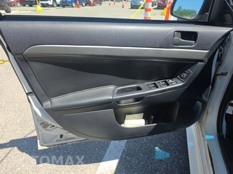 2014 Mitsubishi Lancer ES Sedan – miniatura 9