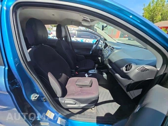 2014 Mitsubishi Mirage ES - miniatura 18