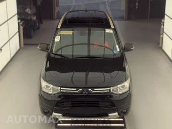 2014 Mitsubishi Outlander GT - miniatura 2