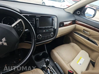 2014 Mitsubishi Outlander SE – miniatura 11