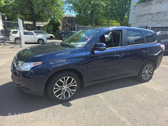 2014 Mitsubishi Outlander SE