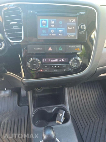 2014 Mitsubishi Outlander SE – miniatura 10