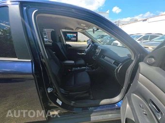 2014 Mitsubishi Outlander SE – miniatura 19