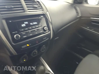 2014 Mitsubishi Outlander Sport ES – miniatura 11