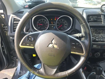 2014 Mitsubishi Outlander Sport ES – miniatura 10