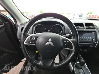 2014 Mitsubishi Outlander Sport ES - miniatura 10
