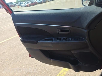 2014 Mitsubishi Outlander Sport ES – miniatura 9