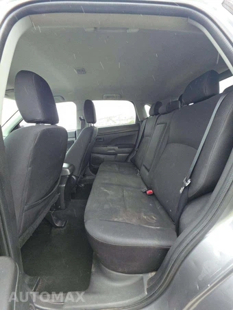 2014 Mitsubishi Outlander Sport ES – miniatura 10