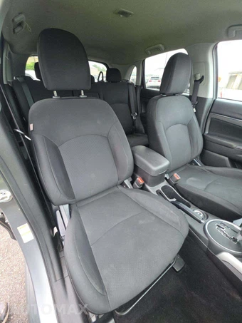 2014 Mitsubishi Outlander Sport ES – miniatura 15