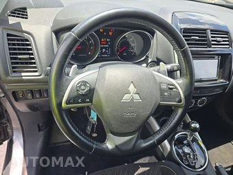 2014 Mitsubishi Outlander Sport SE – miniatura 10