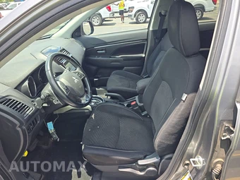 2014 Mitsubishi Outlander Sport SE – miniatura 7