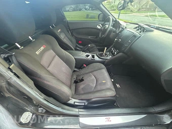 2014 Nissan 370Z NISMO Coupe - miniatura 8