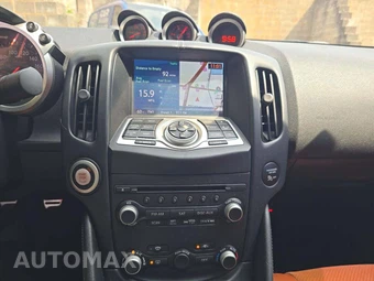 2014 Nissan 370Z Touring Coupe – miniatura 10