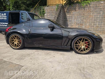 2014 Nissan 370Z Touring Coupe – miniatura 4