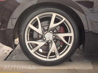 2014 Nissan 370Z Touring Coupe – miniatura 11