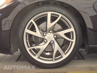 2014 Nissan 370Z Touring Coupe – miniatura 9
