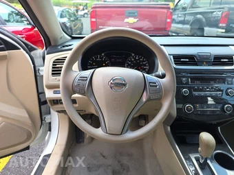 2014 Nissan Altima 2.5 S – miniatura 10