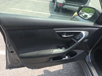 2014 Nissan Altima 2.5 SV – miniatura 9