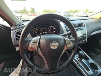 2014 Nissan Altima 2.5 SV - miniatura 10