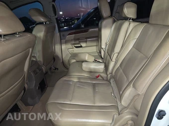 2014 Nissan Armada SL - miniatura 13