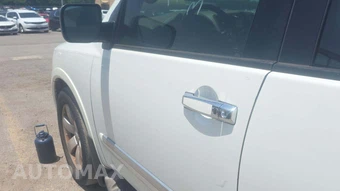 2014 Nissan Armada SL - miniatura 27