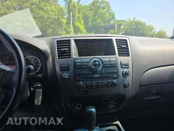 2014 Nissan Armada SV – miniatura 7