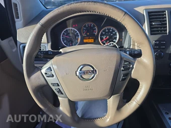2014 Nissan Armada SV - miniatura 10