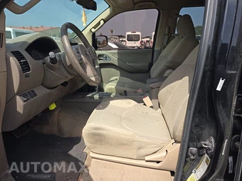 2014 Nissan Frontier SV Crew Cab Medium Bed – miniatura 7