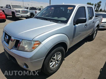 2014 Nissan Frontier SV Crew Cab Medium Bed