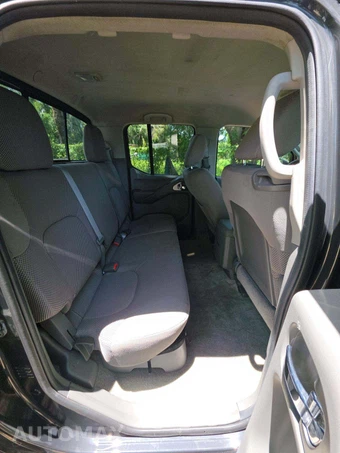 2014 Nissan Frontier SV Crew Cab Medium Bed – miniatura 16