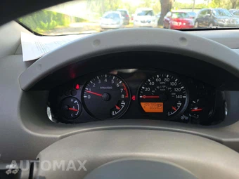 2014 Nissan Frontier SV Crew Cab Medium Bed – miniatura 9