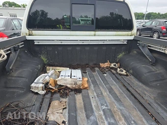 2014 Nissan Frontier SV Crew Cab Medium Bed – miniatura 16