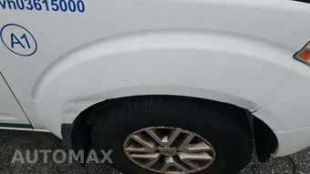 2014 Nissan Frontier SV Crew Cab Medium Bed – miniatura 19
