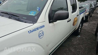 2014 Nissan Frontier SV Crew Cab Medium Bed – miniatura 32