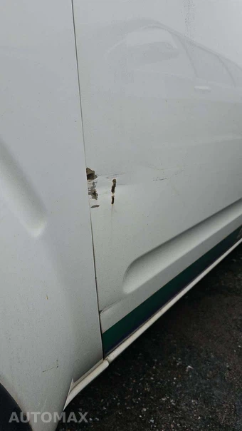 2014 Nissan Frontier SV Crew Cab Medium Bed – miniatura 35
