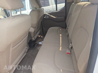 2014 Nissan Frontier SV Crew Cab Medium Bed – miniatura 13