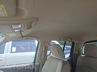 2014 Nissan Frontier SV Crew Cab Medium Bed – miniatura 17
