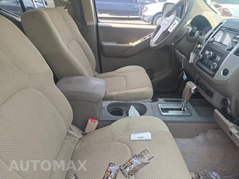 2014 Nissan Frontier SV Crew Cab Medium Bed – miniatura 8