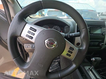 2014 Nissan Frontier SV Extended Cab Medium Bed – miniatura 10